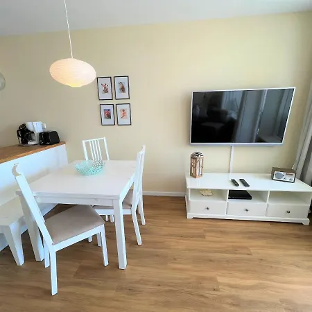 App 369 - Strandlage Apartment Sierksdorf